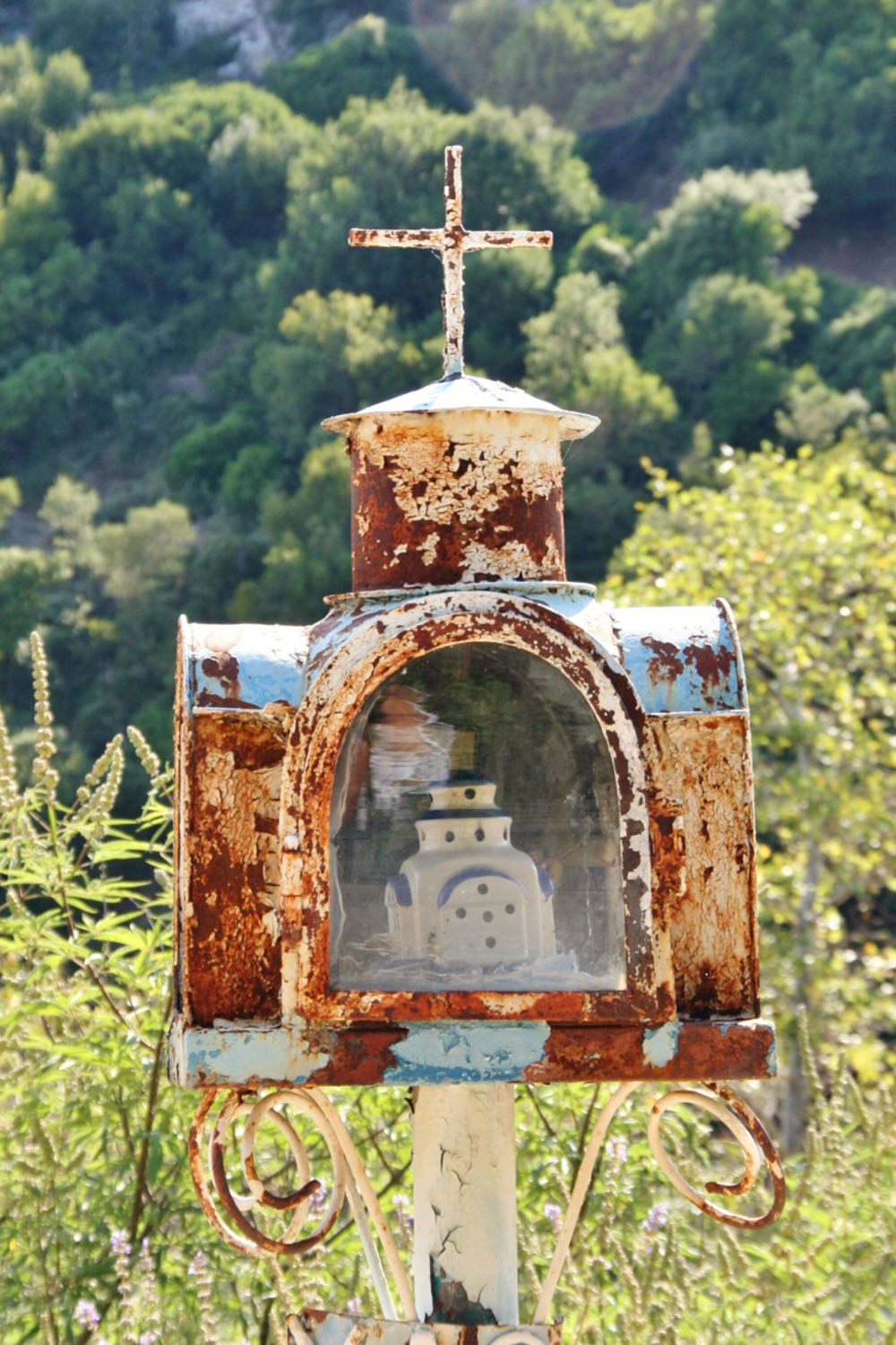 Roadside-shrines-in-Greece-2-2